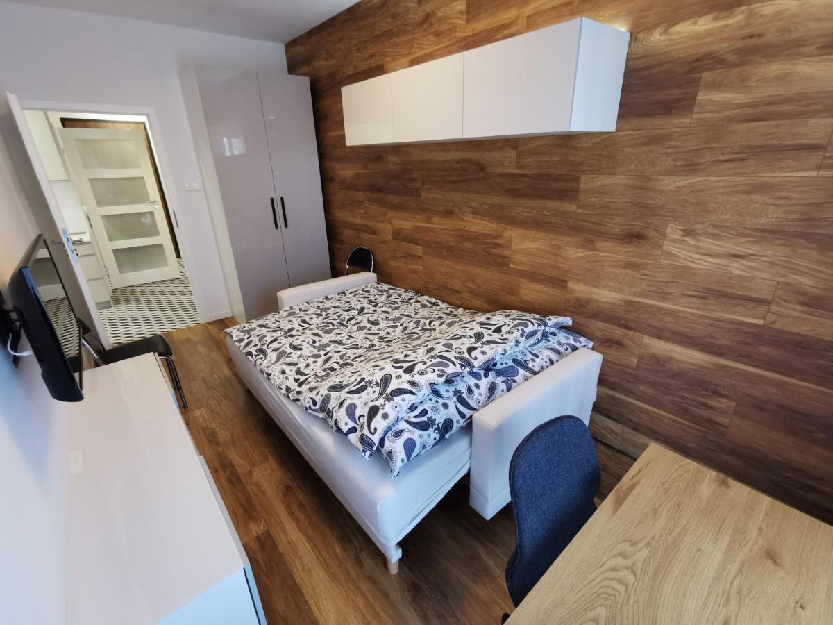 Zajezdnia Wrzeszcz Apartamenty Gdansk Exterior photo