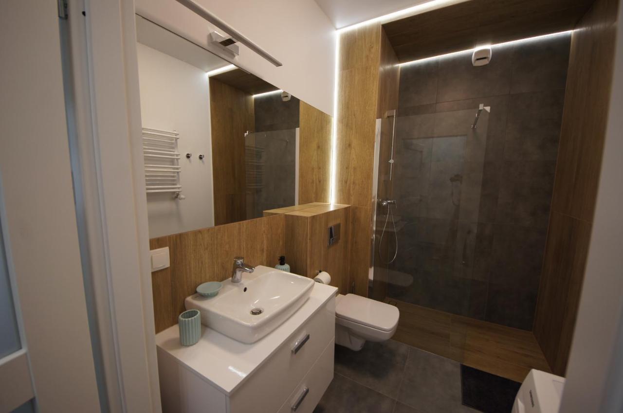 Zajezdnia Wrzeszcz Apartamenty Gdansk Exterior photo