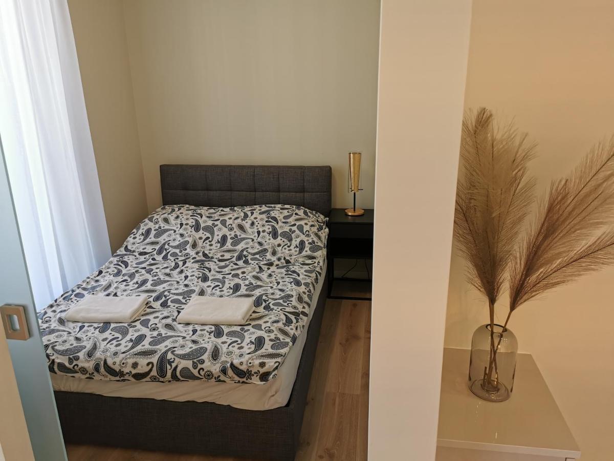 Zajezdnia Wrzeszcz Apartamenty Gdansk Exterior photo
