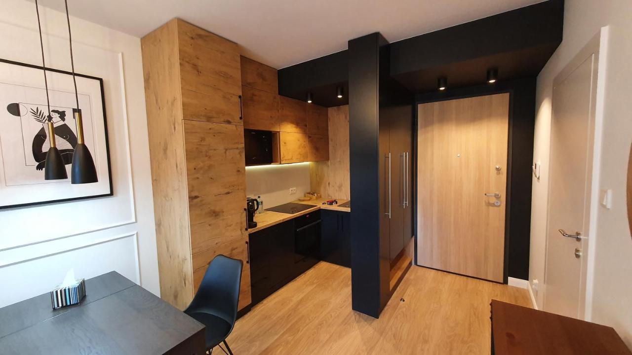 Zajezdnia Wrzeszcz Apartamenty Gdansk Exterior photo
